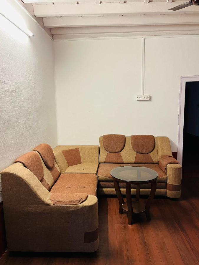 Coorg Daffodil Guesthouse 马迪凯里 外观 照片