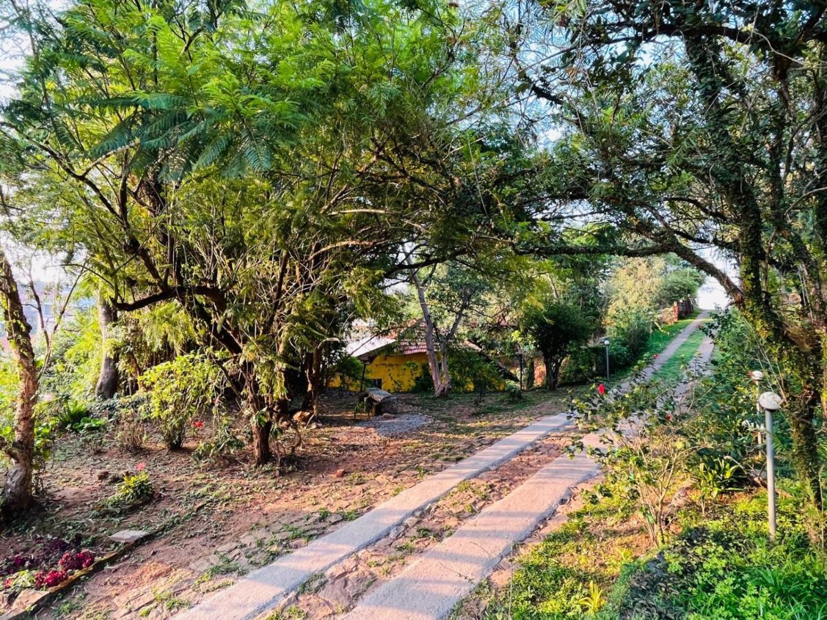 Coorg Daffodil Guesthouse 马迪凯里 外观 照片
