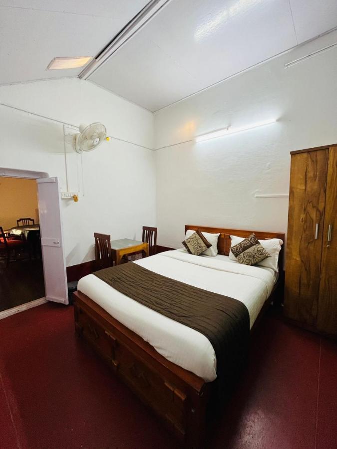 Coorg Daffodil Guesthouse 马迪凯里 外观 照片