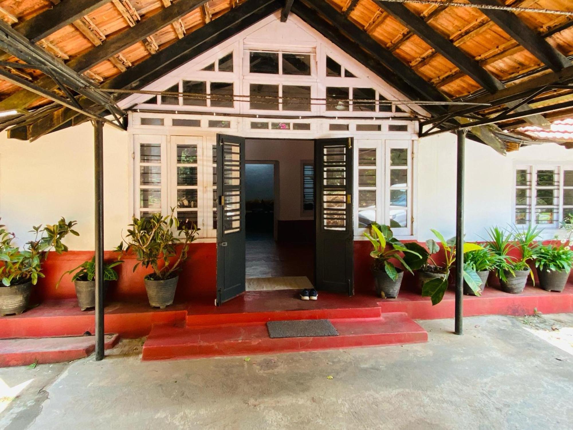 Coorg Daffodil Guesthouse 马迪凯里 外观 照片